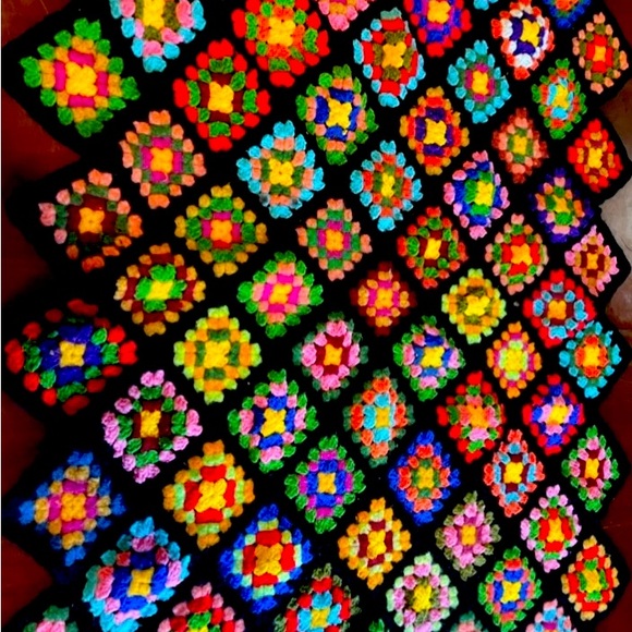 Granny Square Afghan ~ Vintage ~ 1970s ~ Throw Blanket ~ Handmade ~ Beautiful - Picture 6 of 16